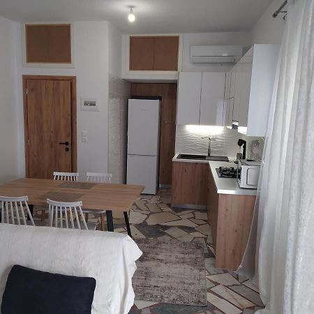 Εirene Room Chalkís Esterno foto