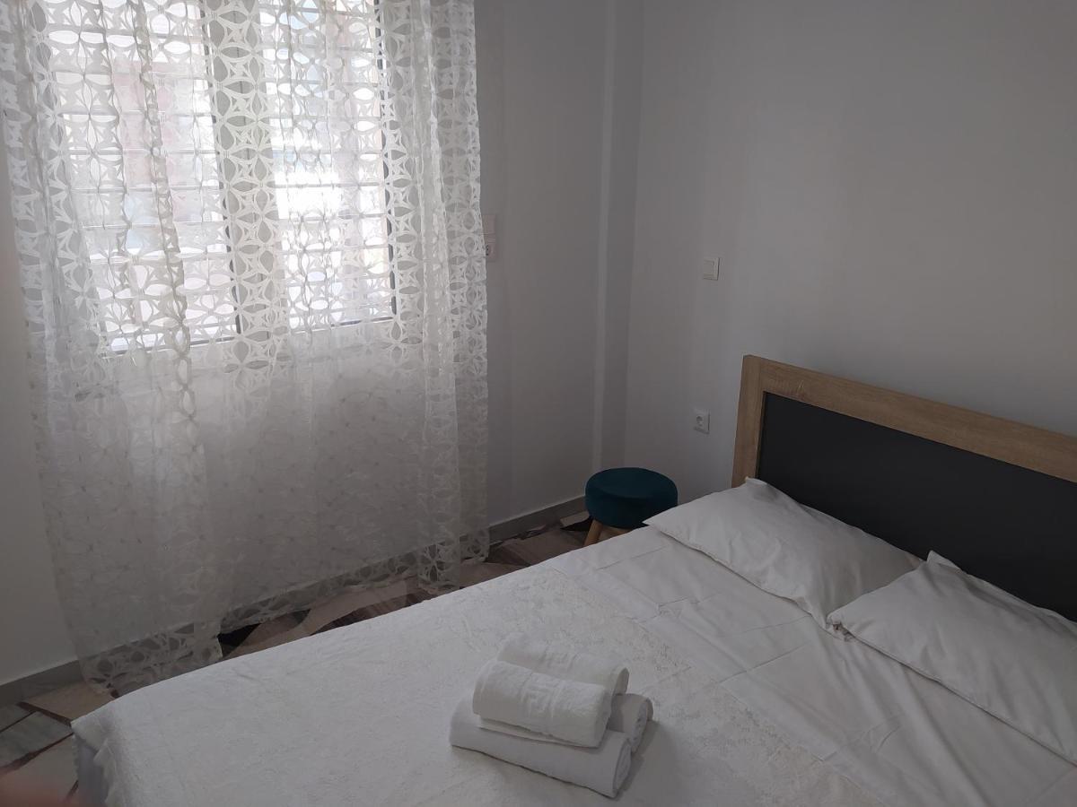 Εirene Room Chalkís Esterno foto