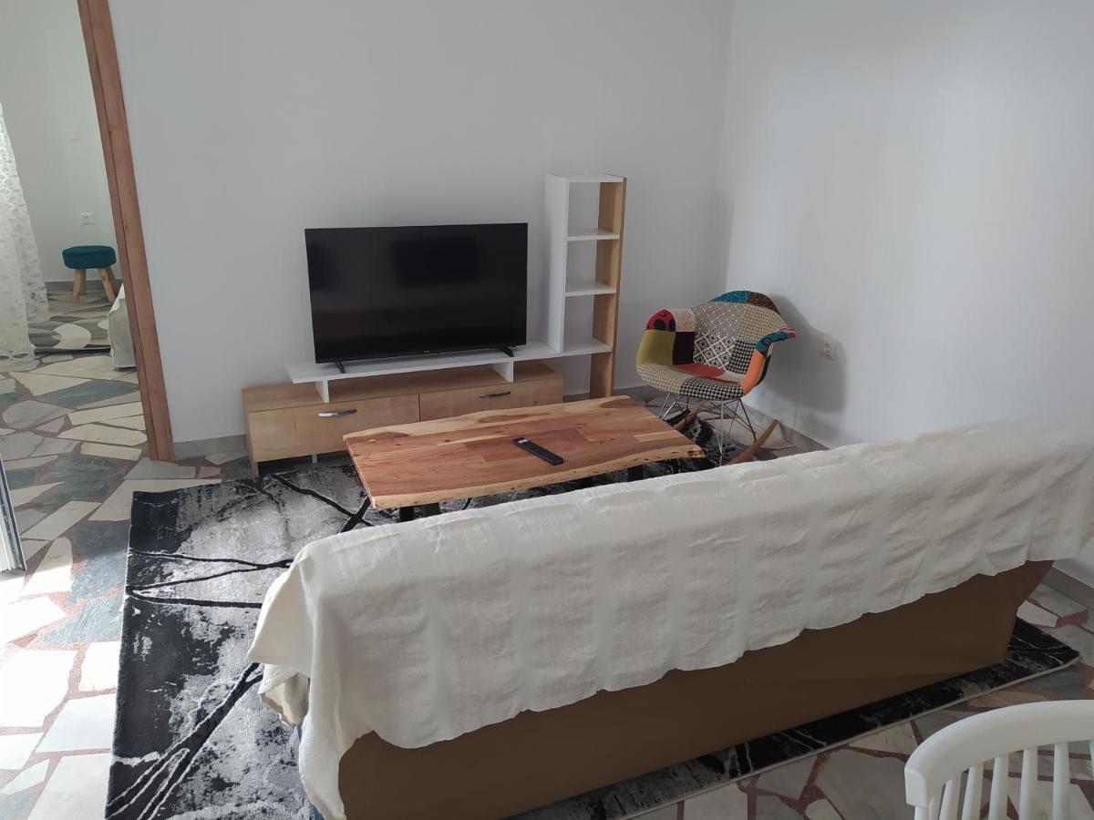 Εirene Room Chalkís Esterno foto