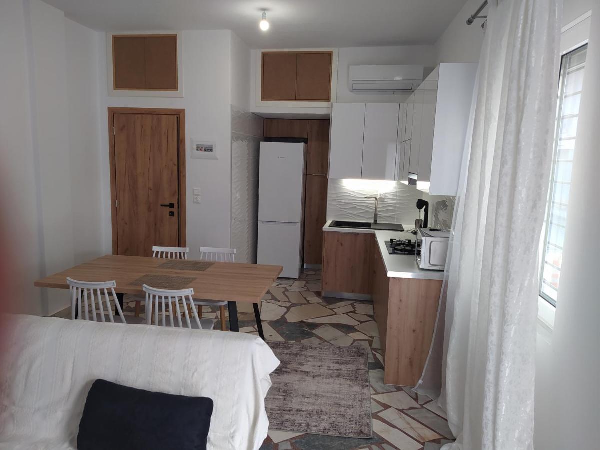 Εirene Room Chalkís Esterno foto